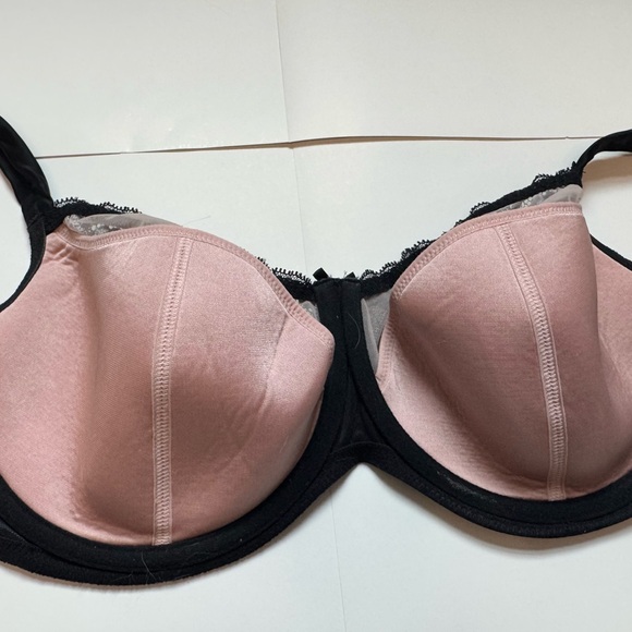 Elegant Black Lace Underwire Bra - Picture 3 of 4